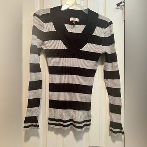 Ladies sweater
